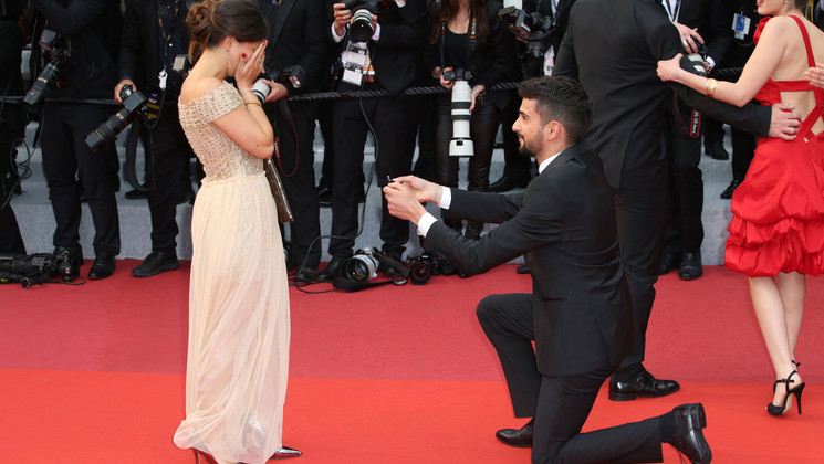 « Romance sur tapis rouge » © Gennady Avramenko - MK Boulevard magazine