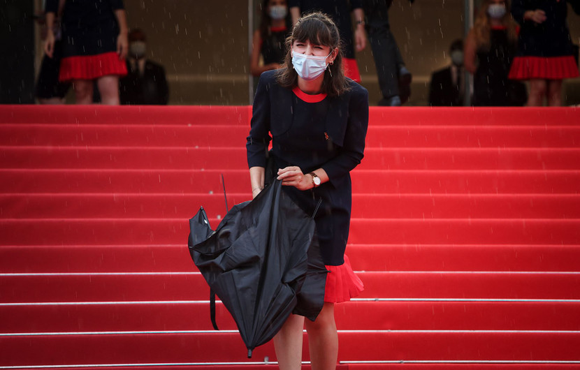 "Le coup du parapluie" © Bohan LI, Paris Fantastic !