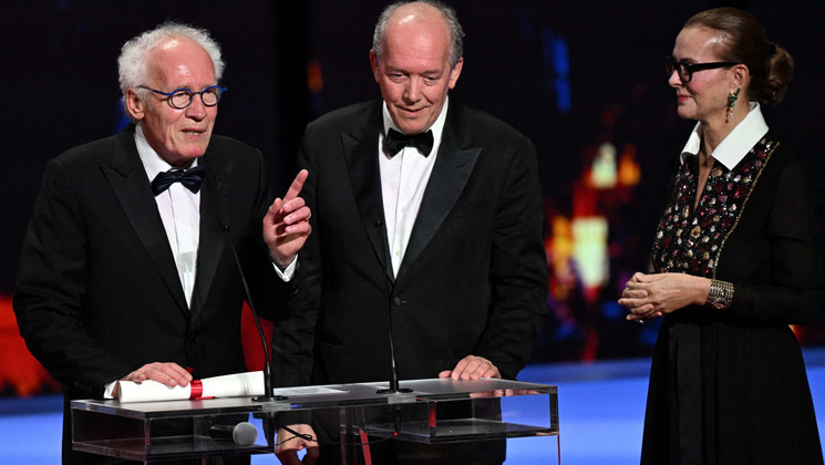 Jean-Pierre et Luc Dardenne, Carole Bouquet - TORI ET LOKITA, Prix du 75ème © Christophe Simon / AFP