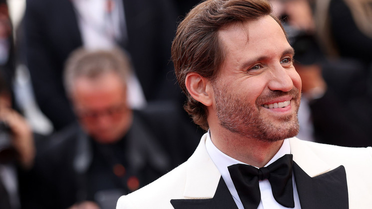 Edgar Ramirez - Montée des marches de la soirée du 75e anniversaire du Festival de Cannes © Vittorio Zunino Celotto / Getty