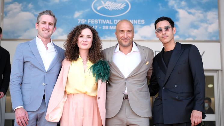Team of the movie - Red Carpet entrance of HARKA © Jean-Louis Hupé / FDC
