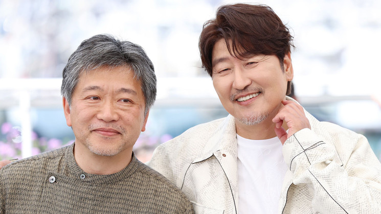 Kore-eda Hirokazu, Song Kang-ho - Broker (Les Bonnes Étoiles) © Daniele Venturelli / WireImage