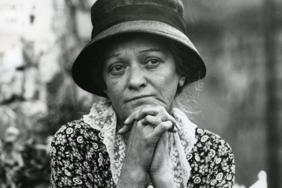 THE LADY FROM CONSTANTINAPLE © Endre Réger