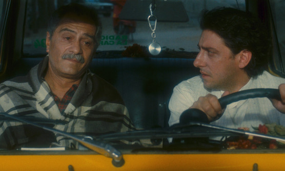 ALBERTO EXPRESS © 1990 AFC – CINÉ CINQ. TOUS DROITS RÉSERVÉS.