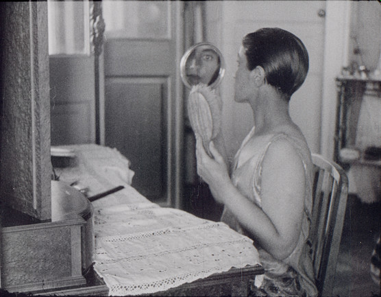 LE RETOUR A LA RAISON © Man Ray 2015 Trust / ADAGP, Paris 2023