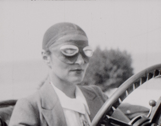 LE RETOUR A LA RAISON © Man Ray 2015 Trust / ADAGP, Paris 2023
