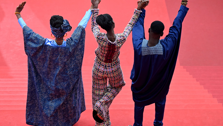 BANEL & ADAMA film cast - Red steps © ANTONIN THUILLIER / AFP