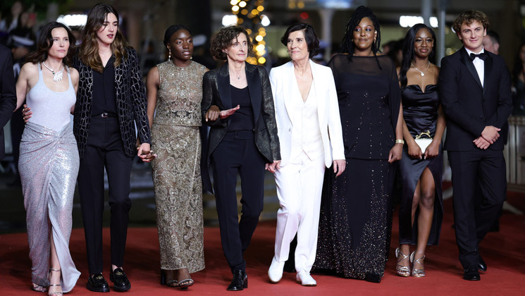 LE RETOUR film cast - Red steps © Andreas Rentz / Getty Images