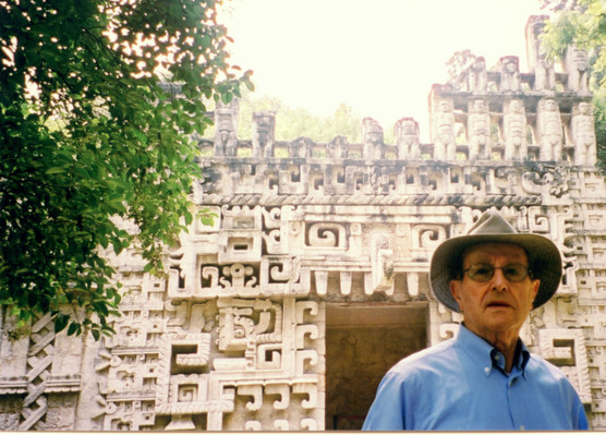 Manoel DE OLIVEIRA