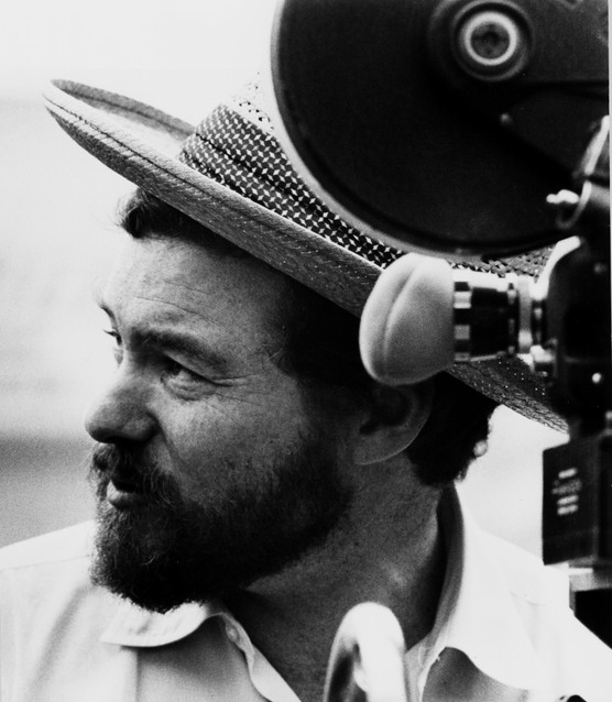 Alan J. PAKULA