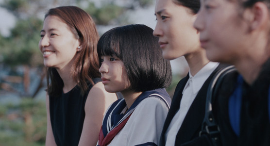 OUR LITTLE SISTER © 2015 Akimi Yoshida, SHOGAKUKAN, FUJI TELEVISION NETWORK INC., SHOGAKUKAN INC., TOHO CO., LTD.,GAGA CORPORATION