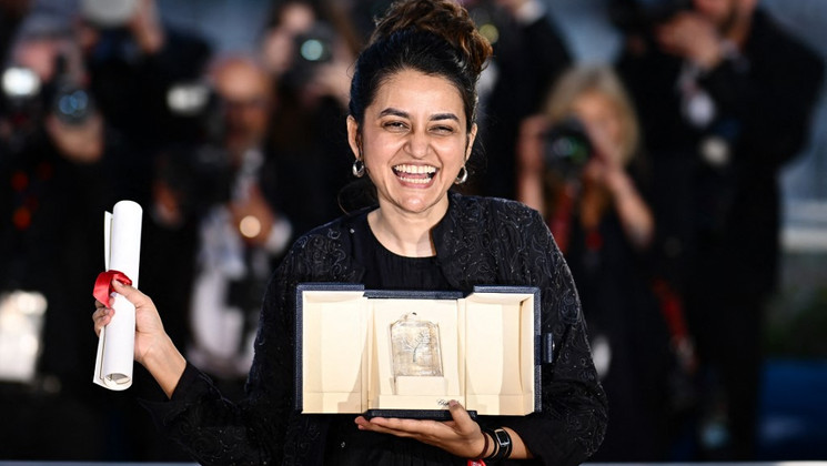 ALL WE IMAGINE AS LIGHT de Payal Kapadia – Grand Prix - Photocall © LOIC VENANCE / AFP