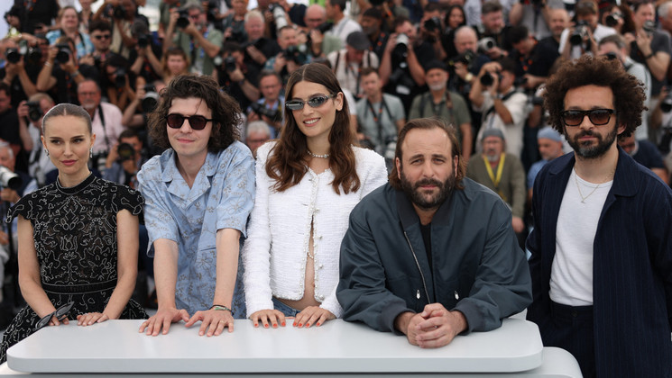 Natalie Portman, Ugo Bienvenu, Alma Jodorowsky, Vincent Macaigne, William Lebghil - Photocall ARCO © Sameer AL-DOUMY / AFP