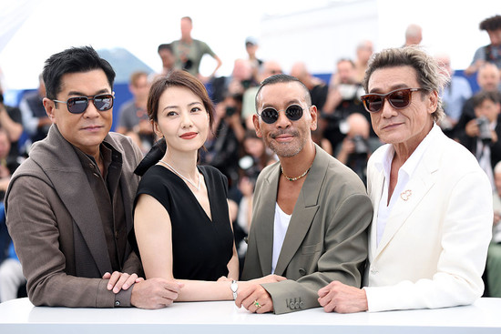 Équipe du film SONS OF THE NEON NIGHT – Photocall