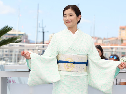 renoir-de-chie-hayakawa-photocall