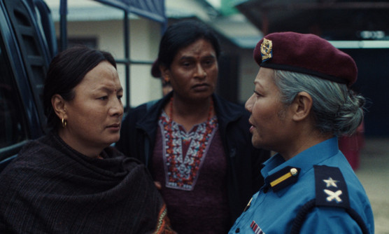 LES ELEPHANTS DANS LA BRUME © Underground Talkies Nepal / Les Valseurs / DGS