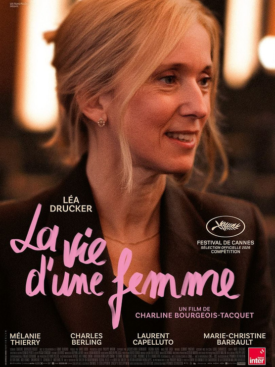 A WOMAN'S LIFE © DR
