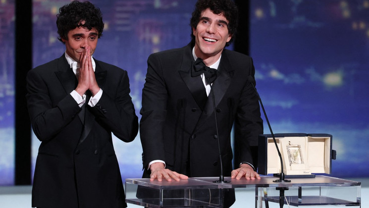 Best Directors Prize given to Javier Calvo and Javier Ambrossi for LA BOLA NEGRA © Sameer AL-DOUMY / AFP