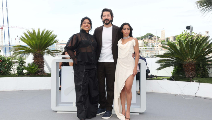 Diego Luna Adriana Paz Anna Diaz Ashes photocall