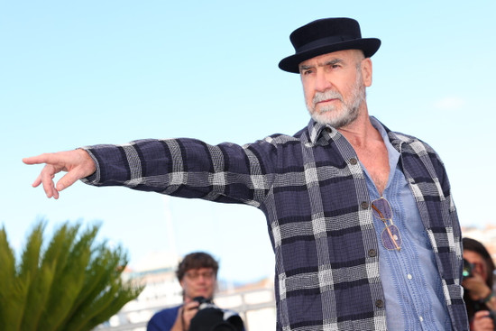 Photocall Cantona de David Tryhorn & Ben Nicholas