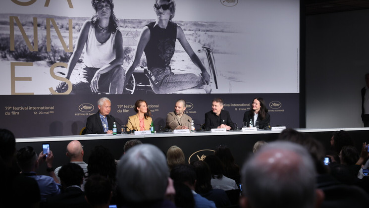 Cristian Mungui Renate Reinsve Sebastian Stan Lisa Carlehed Fjord conference de presse